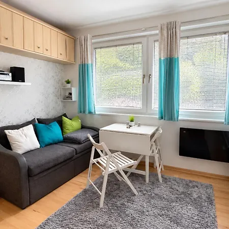 Alpine Mit Sauna & Indoor-pool Apartament *